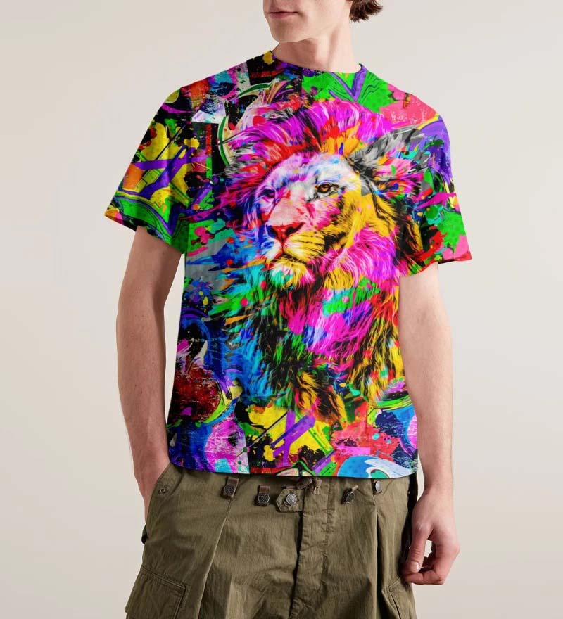 Colorful lion t-shirt